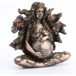 Καθιστή Εγκυος Μητέρα Γαία με Πεταλούδες (Αγαλμα Ηλεκτρόλυσης Μπρούτζου & Ρητίνης 12.5εκ.)